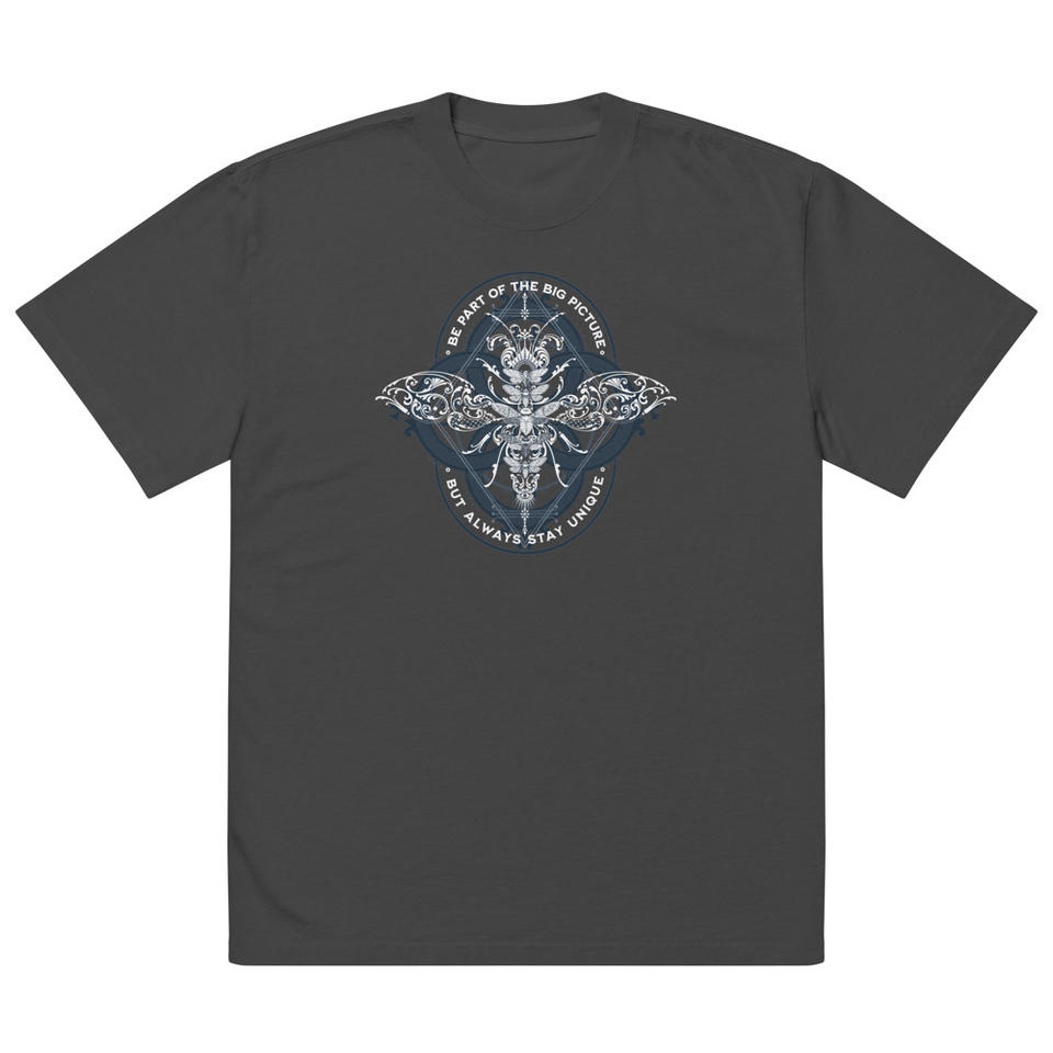 Be Part of the Big Picture - Insect Oversized Faded T-Shirt